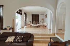 3 Bedroom Villa For Sale In Callao Salvaje LP33625