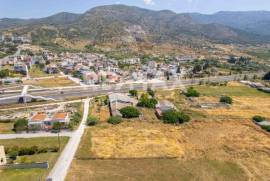 Plot 650 sq.m for sale