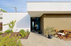 Modern Single Storey House with Luxury Finishes in Monte Canelas – Portimão