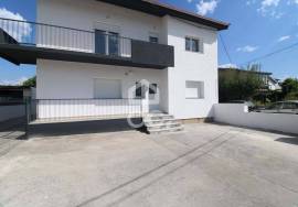 2 bedroom apartment with terrace
