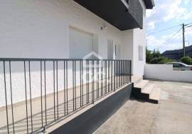 2 bedroom apartment with terrace