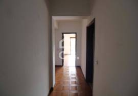 3 bedroom apartment for rent on the outskirts of the city