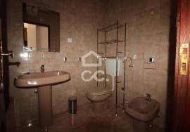 3 bedroom apartment for rent on the outskirts of the city