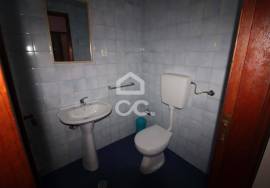 3 bedroom apartment for rent on the outskirts of the city