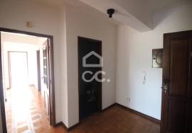 3 bedroom apartment for rent on the outskirts of the city