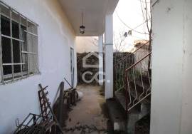 House in the Center of Boticas