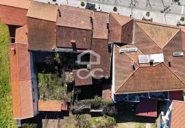 House in the Center of Boticas