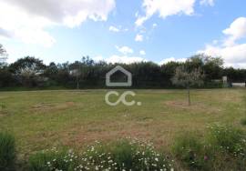 Detached House T3 with Unobstructed View and Land of 4500m2 – Ready to Live in
