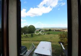Detached House T3 with Unobstructed View and Land of 4500m2 – Ready to Live in