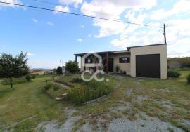 Detached House T3 with Unobstructed View and Land of 4500m2 – Ready to Live in