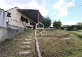 Detached House T3 with Unobstructed View and Land of 4500m2 – Ready to Live in