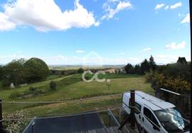 Detached House T3 with Unobstructed View and Land of 4500m2 – Ready to Live in