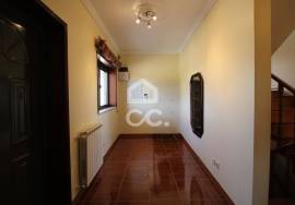 Perfect villa for those looking for comfort and tranquility on the outskirts of the city of Chaves 5min. all the amenities you need