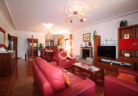 Perfect villa for those looking for comfort and tranquility on the outskirts of the city of Chaves 5min. all the amenities you need
