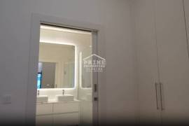 Luxury waterfront apartments with private access to the sea