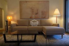 Luxury waterfront apartments with private access to the sea