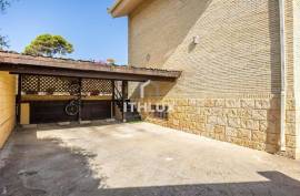 Exclusive luxury house in Las Almenas (Tomares-Castilleja) with independent apartment and pool