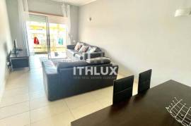 Beautiful 2-bedroom, 2-bathroom apartment in Conceicao with Pool