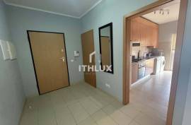 Beautiful 2-bedroom, 2-bathroom apartment in Conceicao with Pool