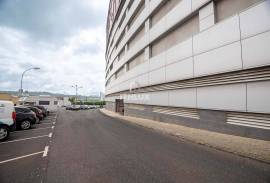 Office, retail or service space | 296 m2 | Carnaxide