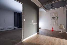 Office, retail or service space | 296 m2 | Carnaxide