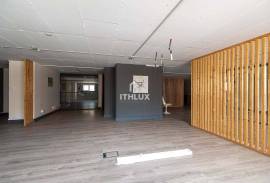 Office, retail or service space | 296 m2 | Carnaxide