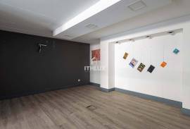 Office, retail or service space | 296 m2 | Carnaxide