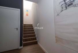 Office, retail or service space | 296 m2 | Carnaxide