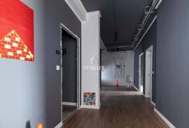 Office, retail or service space | 296 m2 | Carnaxide