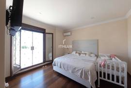 LUXURY VILLA IN SANLÚCAR LA MAYOR
