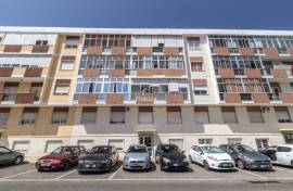 For rent T2 90M2 in Massamá