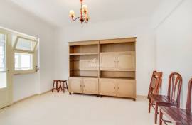 For rent T2 90M2 in Massamá