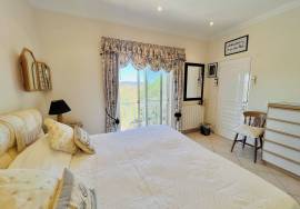 Beautiful 3 + 1 -bedroom villa with breathtaking views over the countryside and sea view in São Brás de Alportel
