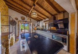 2 Bedroom newly renovated semi detached quinta with splash pool in the Ria Formosa nature park.
