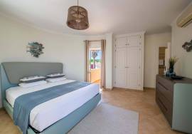 Perfect Location with Sea Views