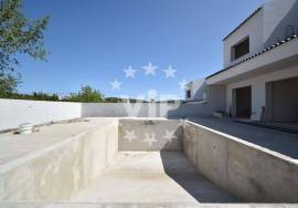 BOLIQUEIME - PATÃ - 3 BEDROOM TOWNHOUSE  WITH PRIVATE POOL