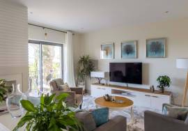 Exceptional 2-Bedroom Penthouse with Private Rooftop Terrace in Pine Hills, Vilamoura