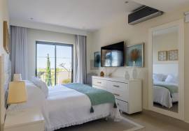 Exceptional 2-Bedroom Penthouse with Private Rooftop Terrace in Pine Hills, Vilamoura