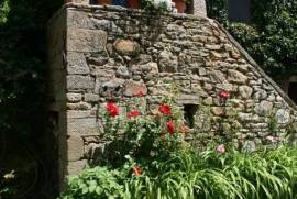 Excellent 4 Bed House & Separate Apartment for Sale In Arezzo Tuscany