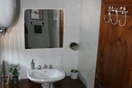 Excellent 4 Bed House & Separate Apartment for Sale In Arezzo Tuscany