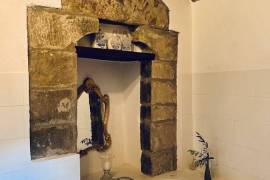 Excellent 4 Bed House & Separate Apartment for Sale In Arezzo Tuscany