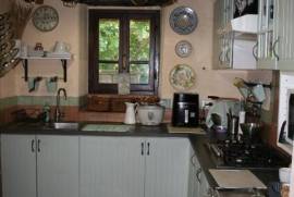 Excellent 4 Bed House & Separate Apartment for Sale In Arezzo Tuscany