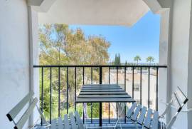 Luxury 3 Bed Townhouse For Sale in Nueva Andalucia, Marbella Costa Del