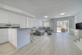 Luxury 3 Bed Townhouse For Sale in Nueva Andalucia, Marbella Costa Del