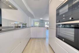 Luxury 3 Bed Townhouse For Sale in Nueva Andalucia, Marbella Costa Del