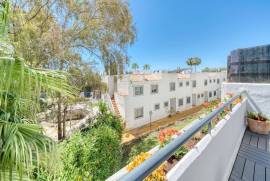 Luxury 3 Bed Townhouse For Sale in Nueva Andalucia, Marbella Costa Del