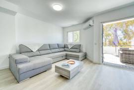 Luxury 3 Bed Townhouse For Sale in Nueva Andalucia, Marbella Costa Del