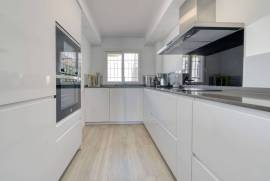 Luxury 3 Bed Townhouse For Sale in Nueva Andalucia, Marbella Costa Del