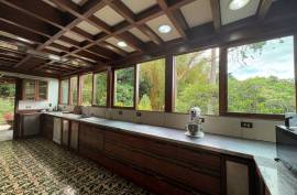 Excellent 7 Bed House For Sale in Escazu Costa