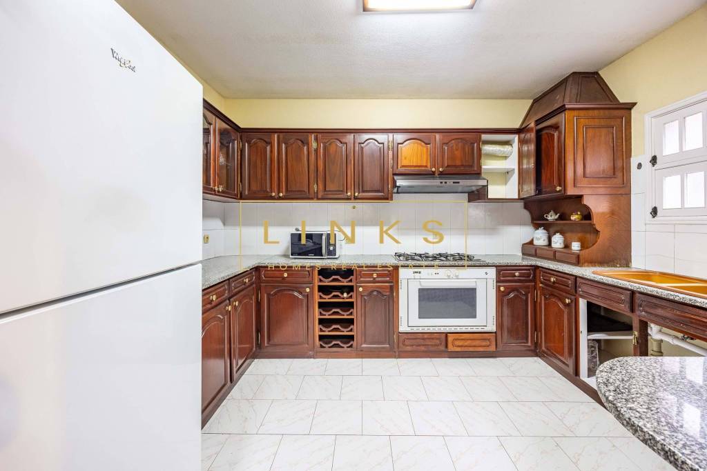 Excellent 4-bedroom villa with sea view - Monte